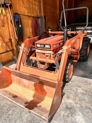 Main image Kubota B9200